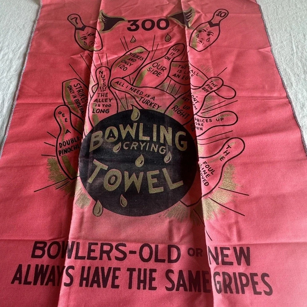 Vintage Bowling Crying Towel Pink Novelty Gag Gift Sports Memorabilia 17x25 NEW